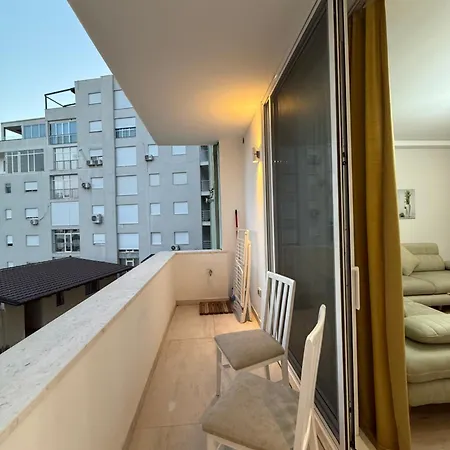 Loui Vollga * Durrës