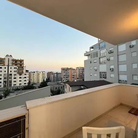 アパート Loui Vollga ドゥラス