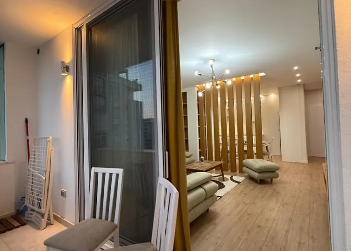 Loui Vollga アパート *