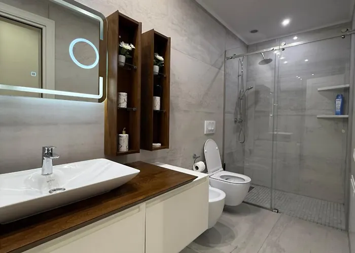 Loui Vollga アパート ドゥラス